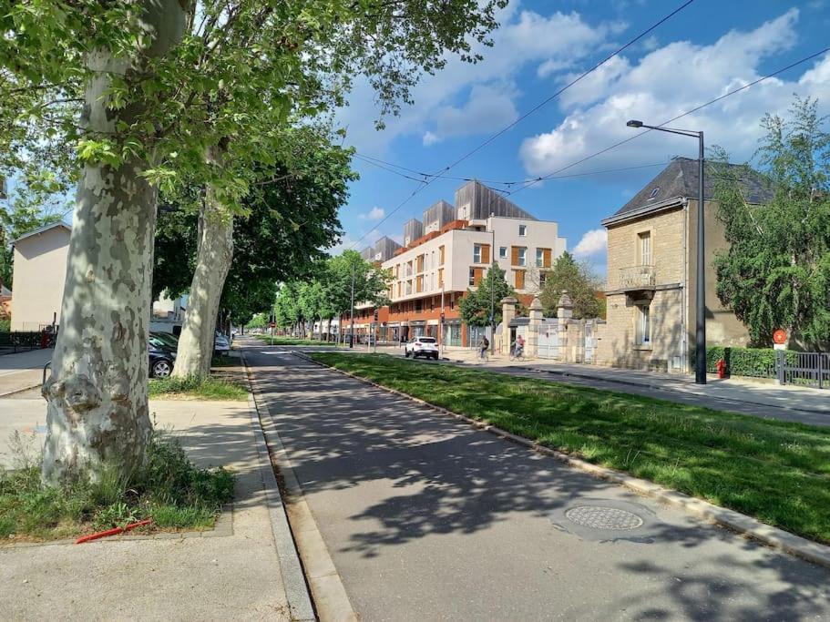 Bel Appartement Grande Terrasse Avec Parking A Dijon Buitenkant foto